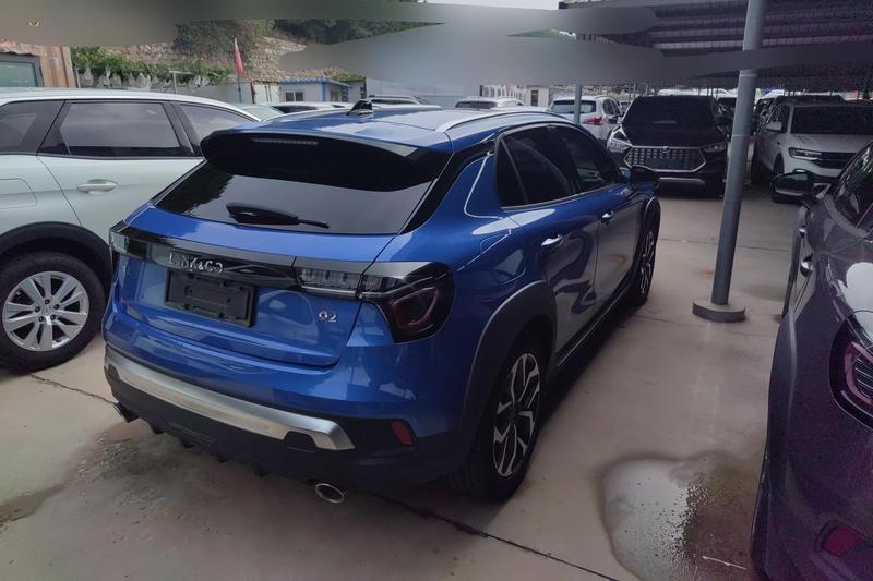 Lynk & Co 02 - фото 2