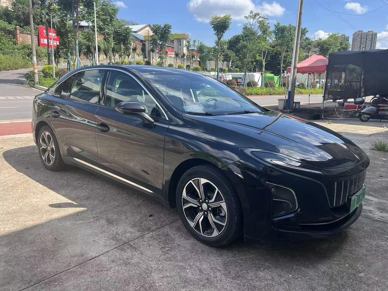 Hongqi E-QM5 - фото 2