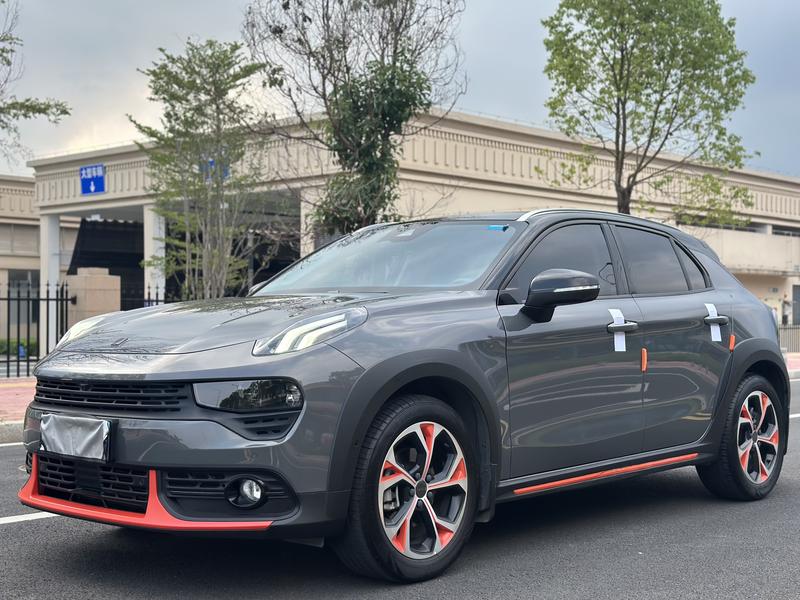 Lynk & Co 02 - фото 0