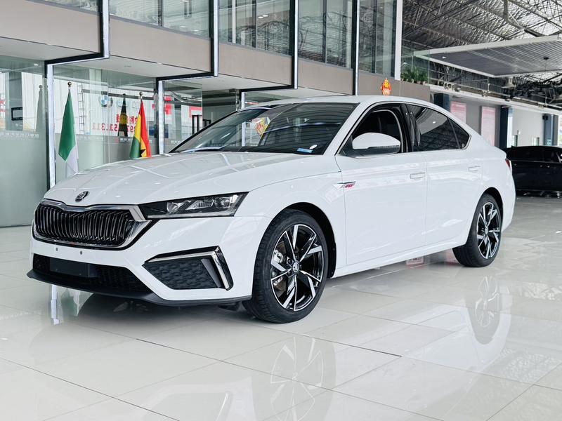 Skoda Octavia - фото 0