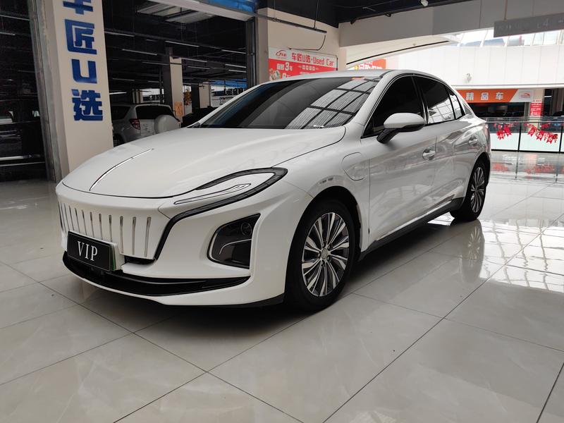 Hongqi E-QM5 - фото 0