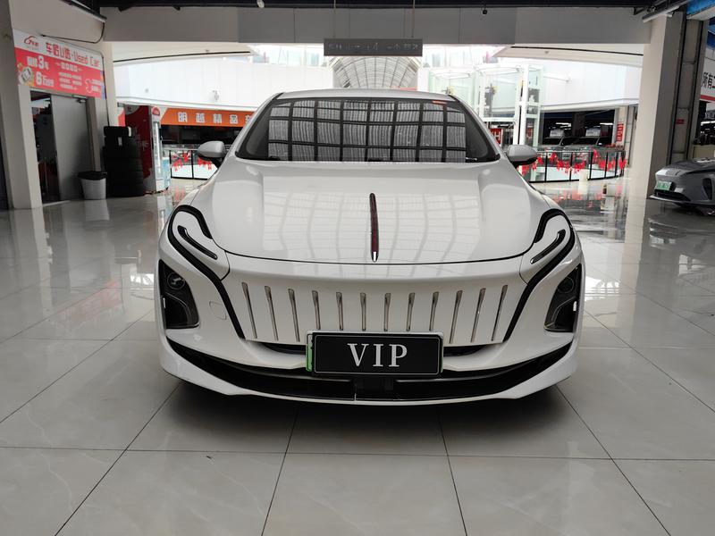 Hongqi E-QM5 - фото 1