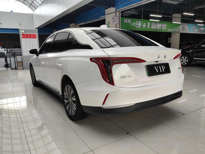 Hongqi E-QM5 - фото 3