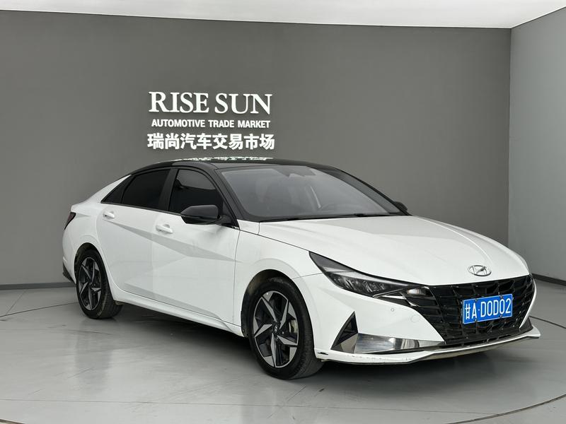 Hyundai Elantra - фото 2