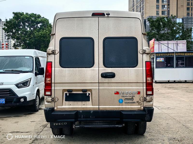 Iveco Daily - фото 4