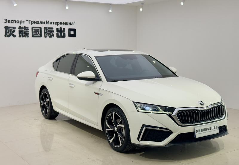 Skoda Octavia - фото 2