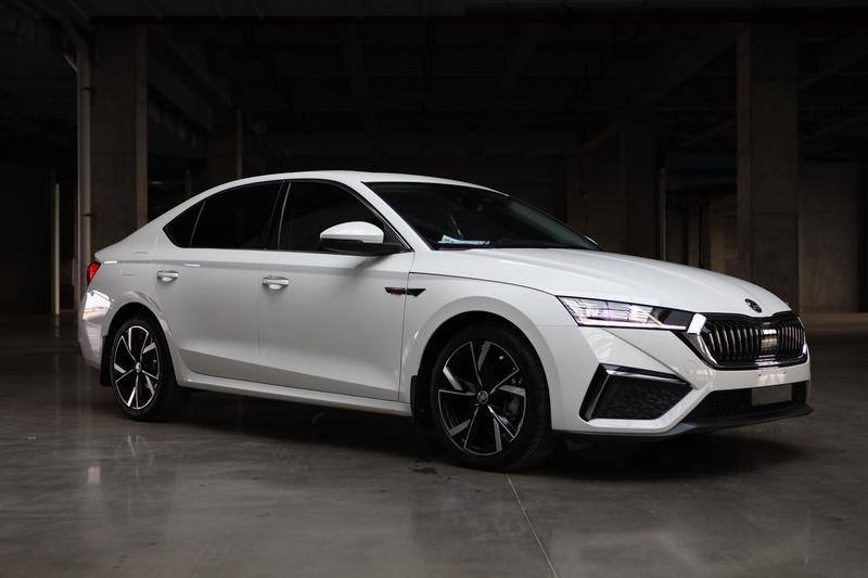 Skoda Octavia - фото 2