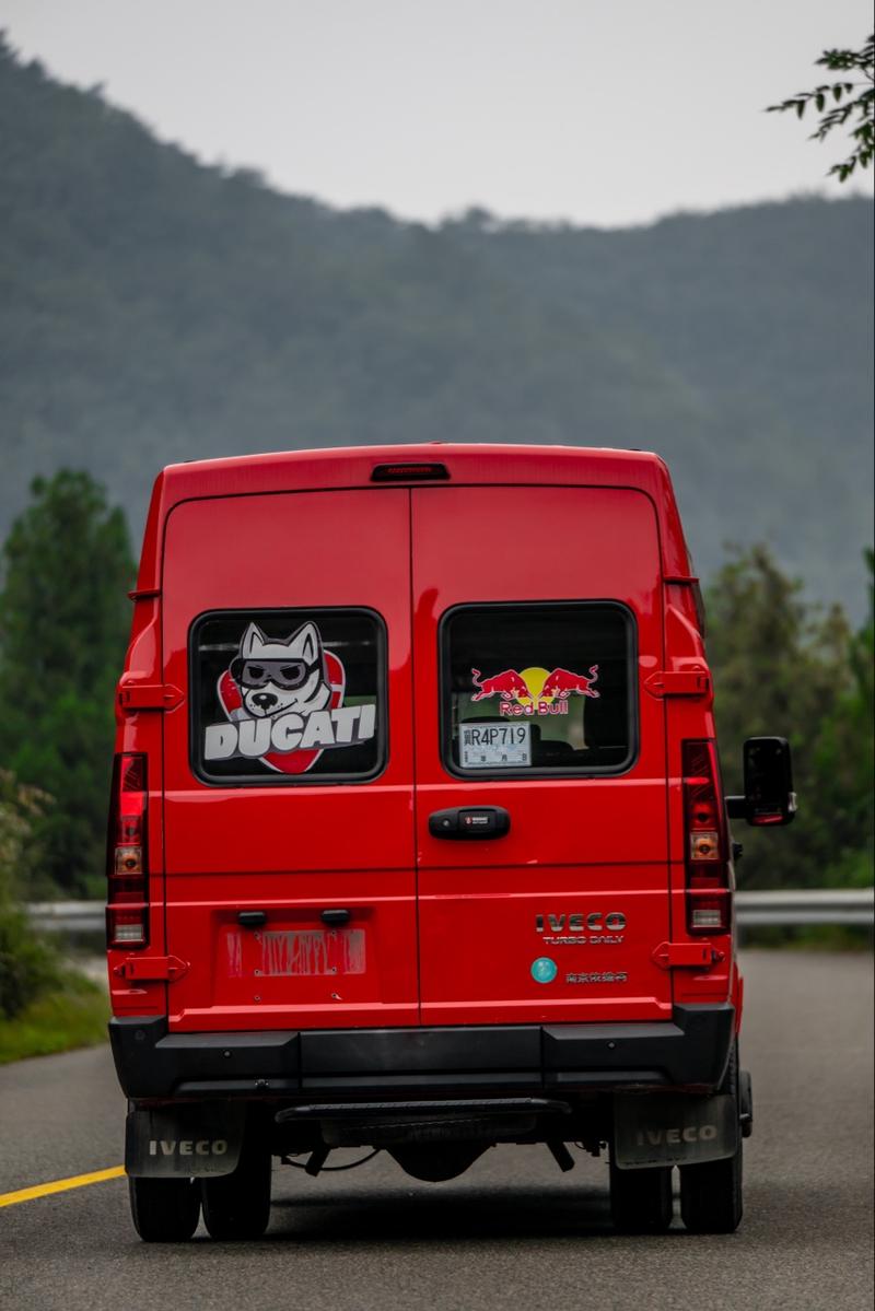 Iveco Daily - фото 3