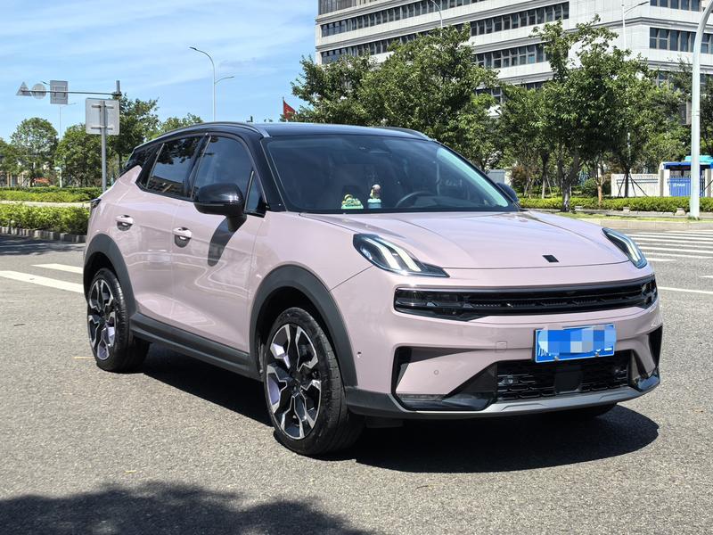 Lynk & Co 06 - фото 2