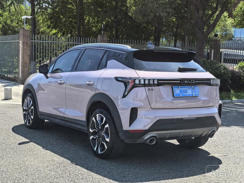 Lynk & Co 06 - фото 3