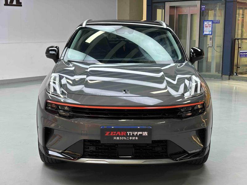 Lynk & Co 06 - фото 1