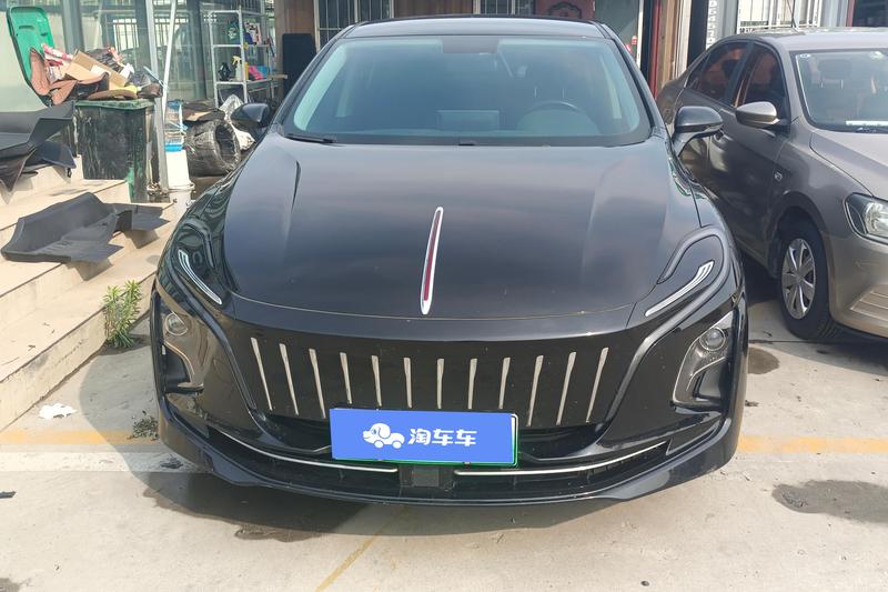 Hongqi E-QM5 - фото 1