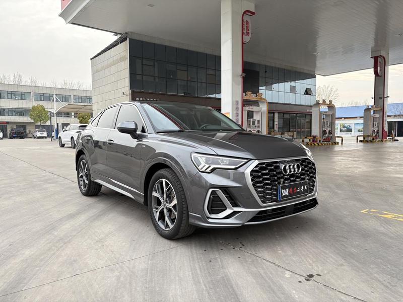 Audi Q3 Sportback - фото 2