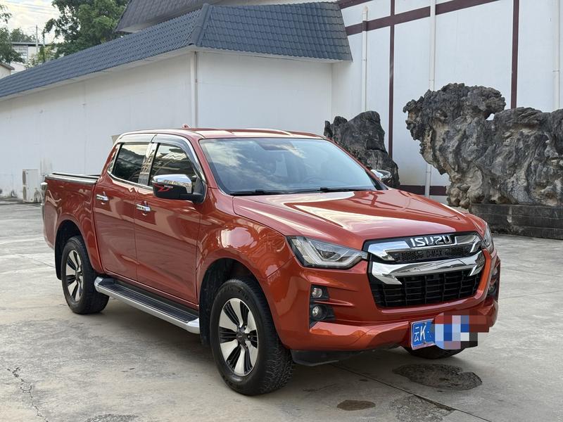 Isuzu D-MAX - фото 2