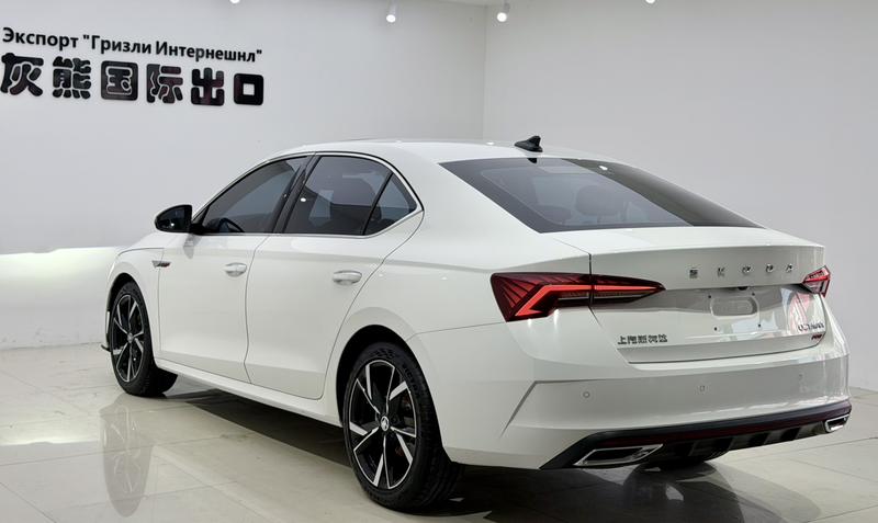 Skoda Octavia - фото 3