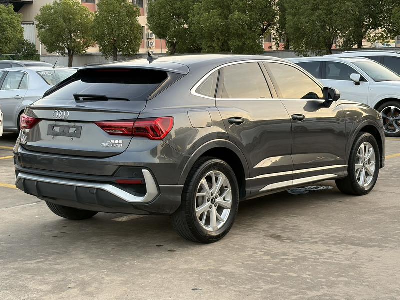 Audi Q3 Sportback - фото 4