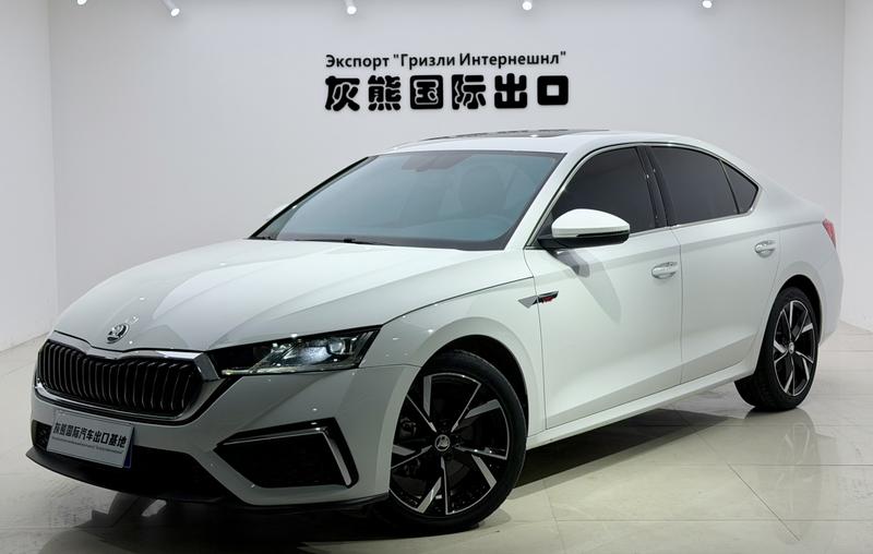 Skoda Octavia - фото 0