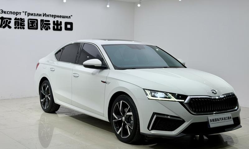 Skoda Octavia - фото 2