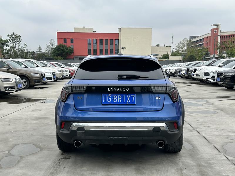 Lynk & Co 02 - фото 4