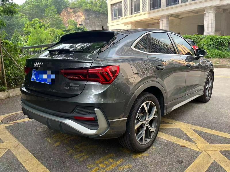 Audi Q3 Sportback - фото 4