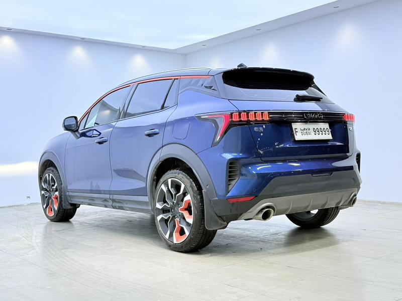Lynk & Co 06 - фото 3