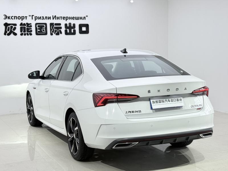 Skoda Octavia - фото 3