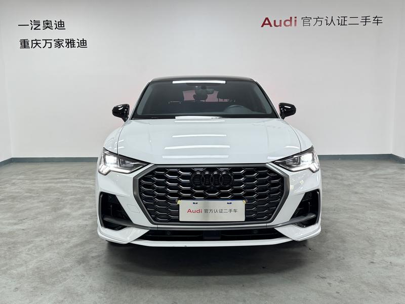 Audi Q3 Sportback - фото 1