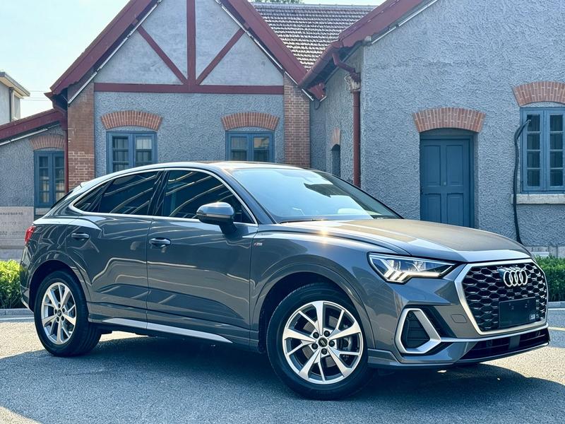 Audi Q3 Sportback - фото 2