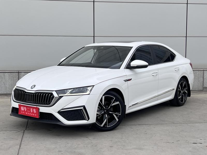 Skoda Octavia - фото 0