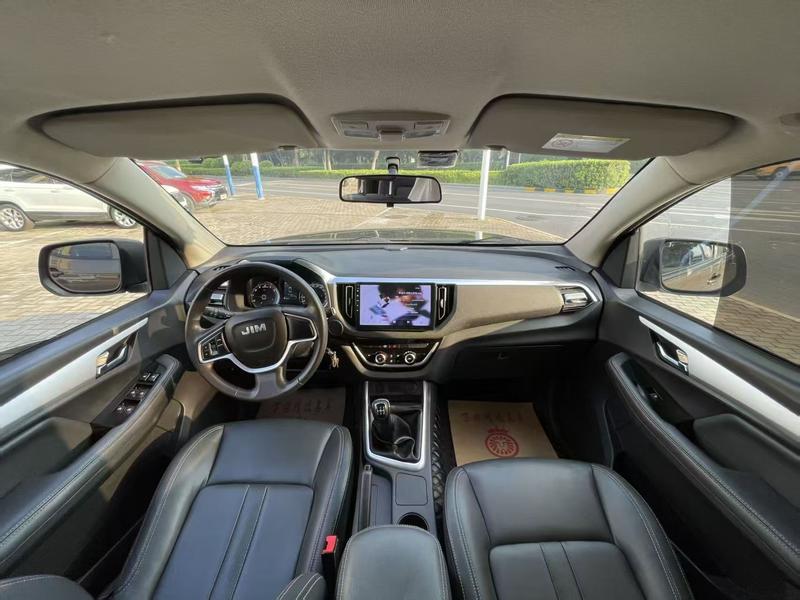 Isuzu RE-MAX - фото 4