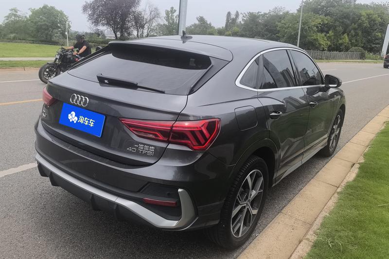 Audi Q3 Sportback - фото 2