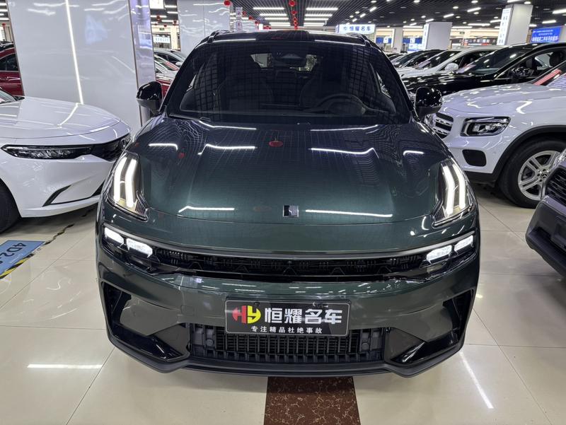 Lynk & Co 06 - фото 1