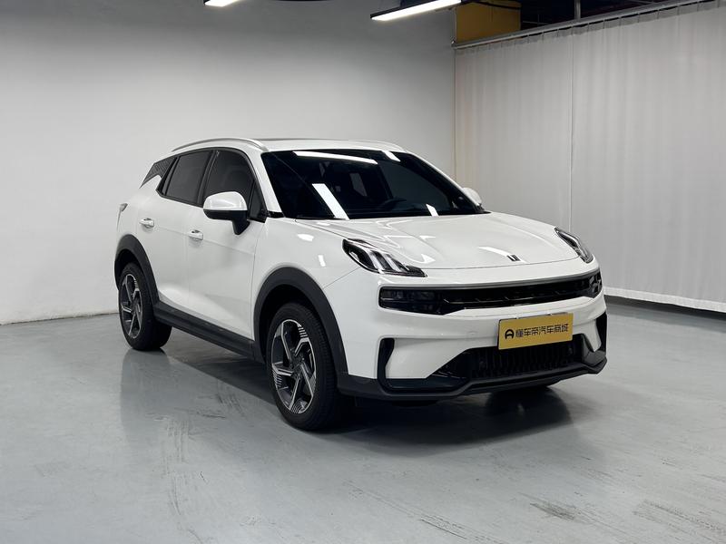 Lynk & Co 06 - фото 2