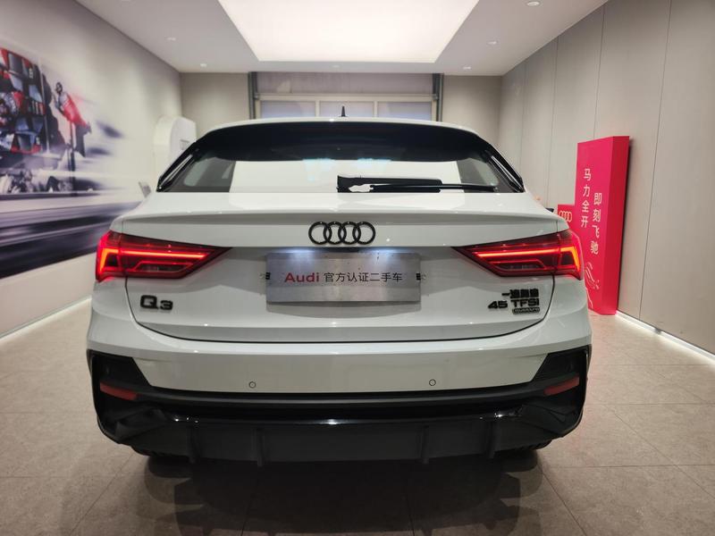 Audi Q3 Sportback - фото 2