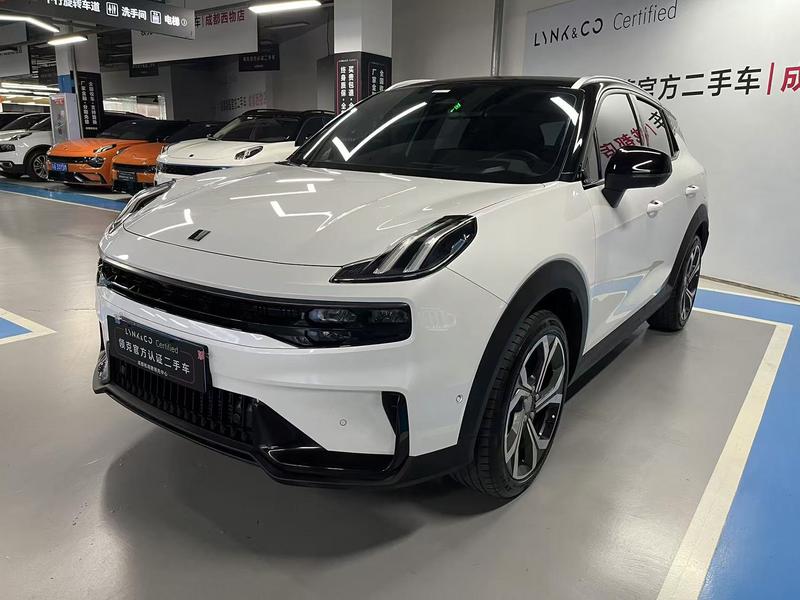 Lynk & Co 06 - фото 0