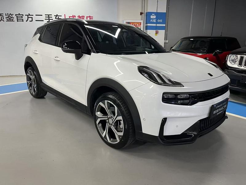 Lynk & Co 06 - фото 2