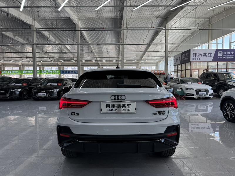 Audi Q3 Sportback - фото 4