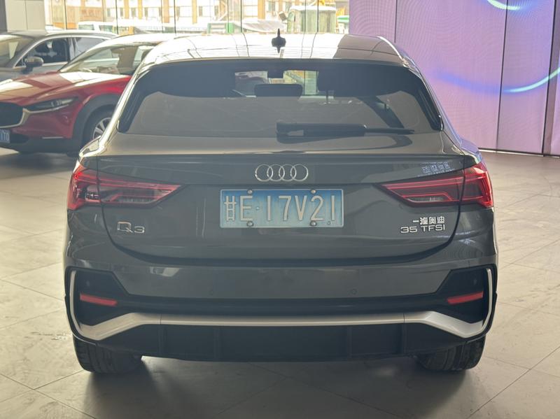 Audi Q3 Sportback - фото 2