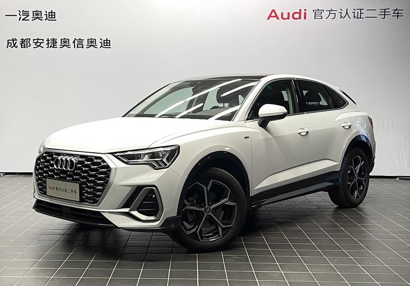 Audi Q3 Sportback - фото 0