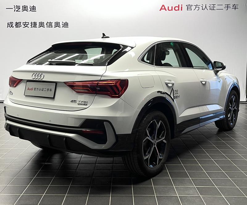 Audi Q3 Sportback - фото 4