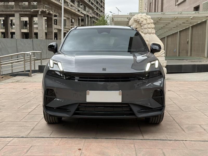 Lynk & Co 06 - фото 1