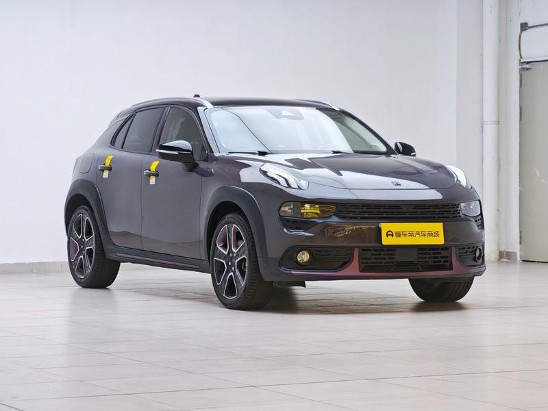 Lynk & Co 02 - фото 2