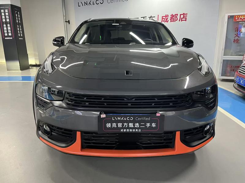 Lynk & Co 02 - фото 1