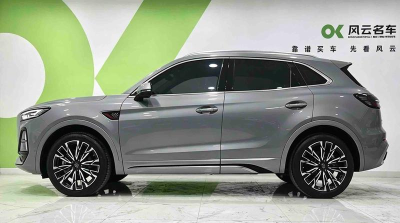 Hongqi HS5 - фото 3
