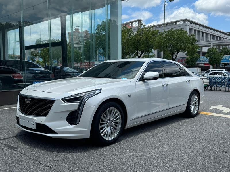 Cadillac CT6 - фото 0