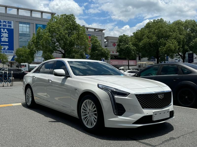 Cadillac CT6 - фото 2