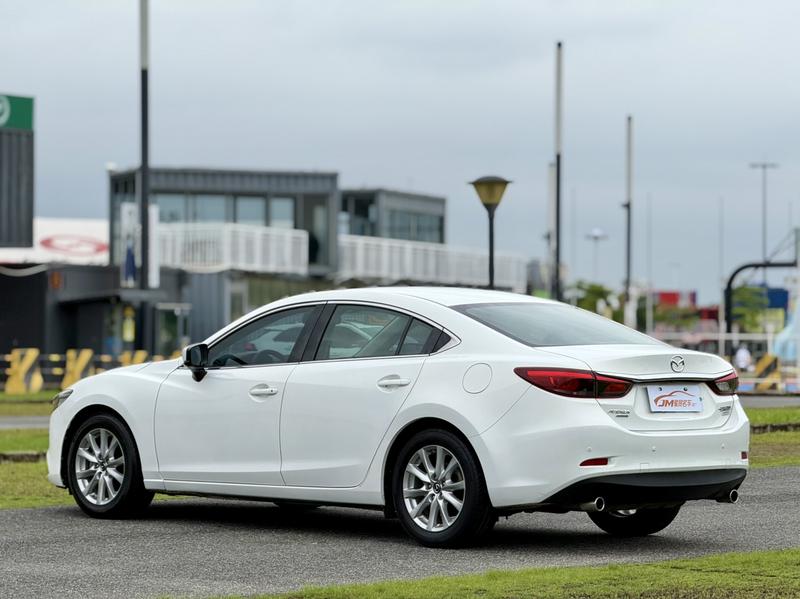 Mazda Atenza - фото 3