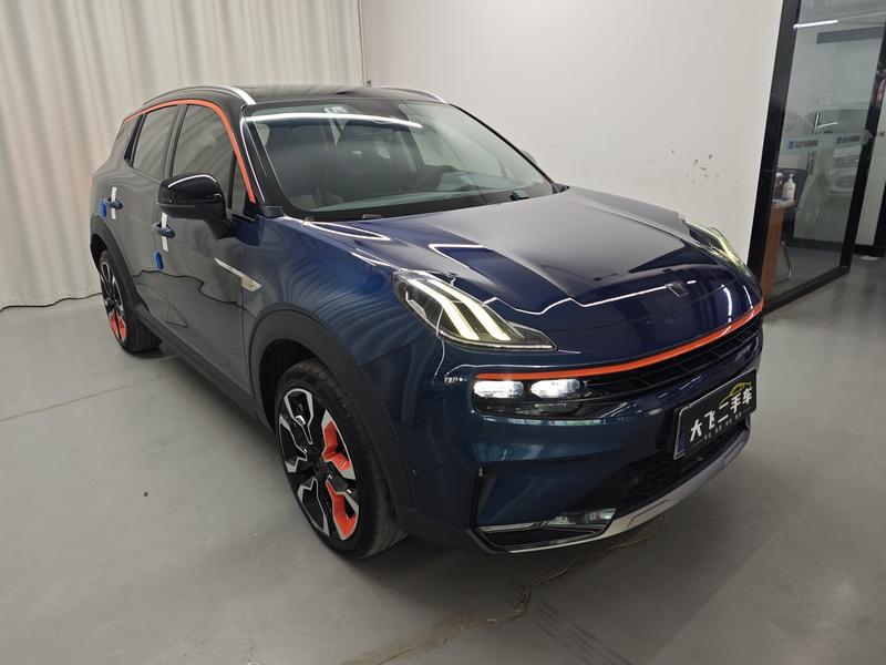 Lynk & Co 06 - фото 2