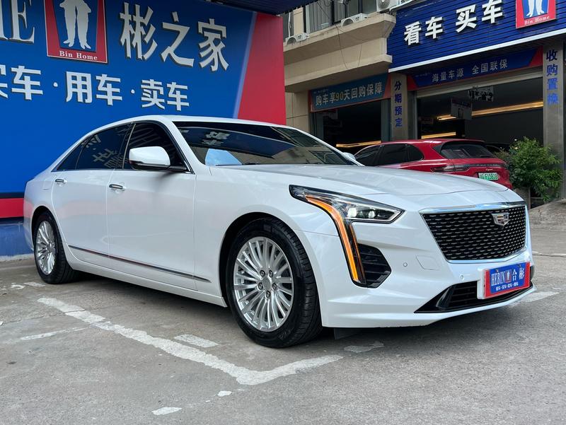 Cadillac CT6 - фото 2