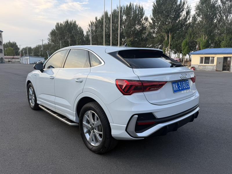 Audi Q3 Sportback - фото 3